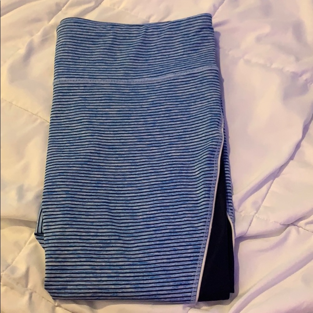 Blue leggings